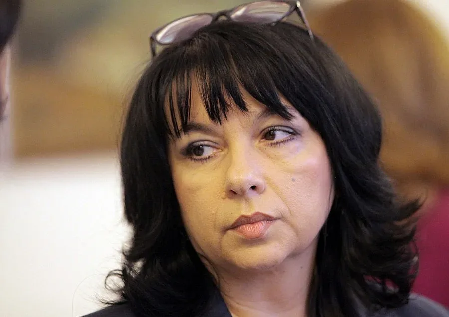 Петкова: Възобновяване на АЕЦ "Белене" не фигурира в плановете ни