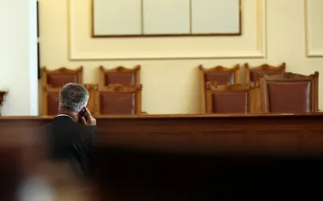 Три опита за кворум в парламента 