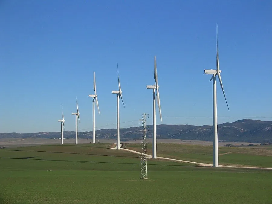 Режат парите за ВЕИ-та с раздути инвестиции