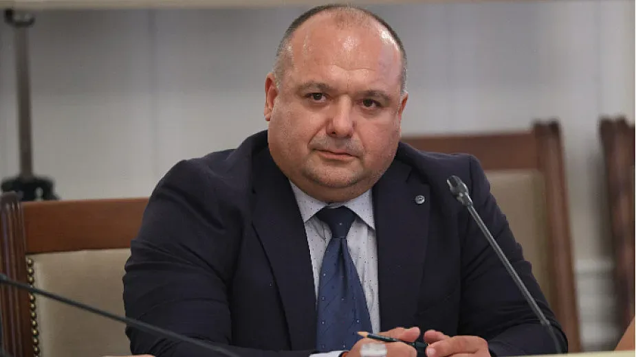 Министър притесни наш град. Навръх празниците без вода