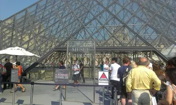 Изложбата ни в Лувъра се радва на интерес 