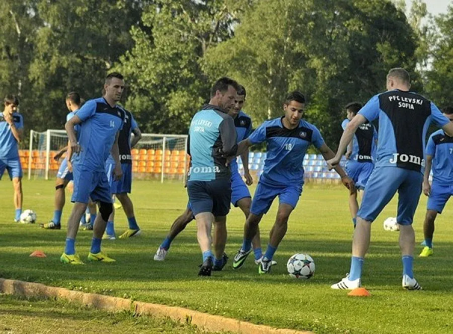 Новите влизат в игра за "Левски"