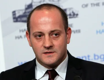 РБ оттегля подкрепата към Калфин, ако АБВ не подкрепи съдебната реформа