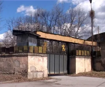 Община отваря офертите за ремонт в казарма