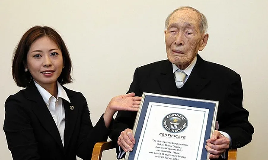 Почина най-старият мъж на планетата