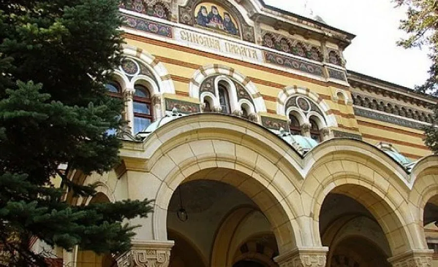 Църквата против работа през уикенда