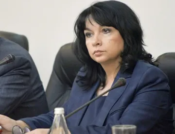 Петкова: На път сме да овладеем кризата в енергетиката