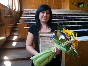 Янка Ангелова сменила медицината с черната дъска