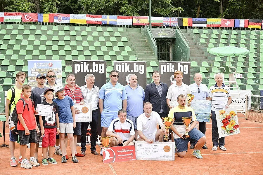 Мастърс събира "Лидерите" и "Пик"