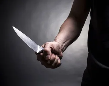 Наръганата 10 пъти Галя вече говори