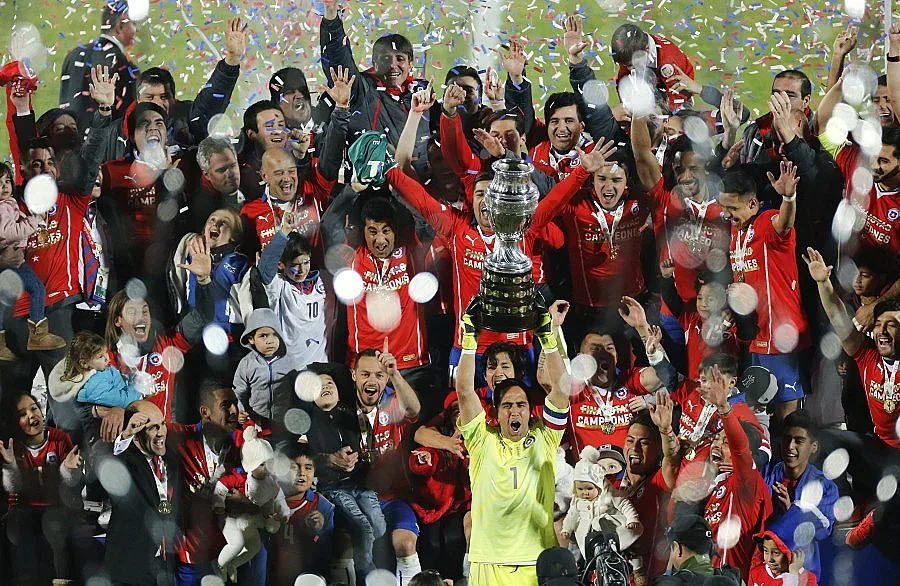 Чили триумфира на Копа Америка (ВИДЕО)