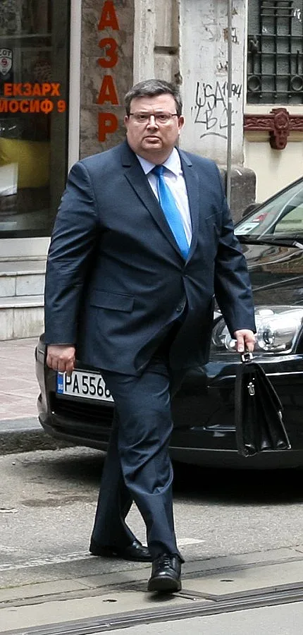 Цацаров: Ремонт на НПК най-късно наесен