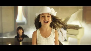 Слави търси втора Крисия