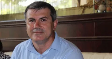 Лидер на ДСБ иска да е независим кмет