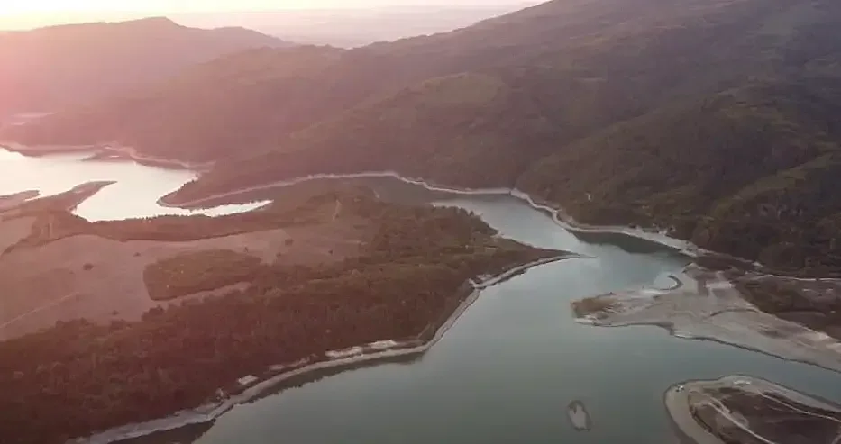 Нова драма. Пресъхна огромен язовир у нас