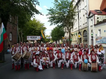 Ансамбъл „Веселие" с фурор в Полша
