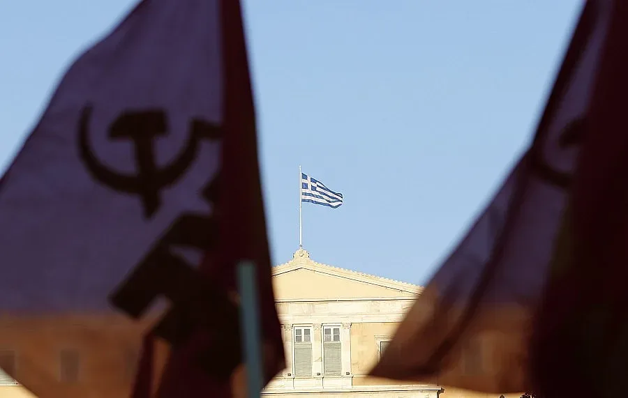 Безплатни магистрали и намаления за референдума в Гърция