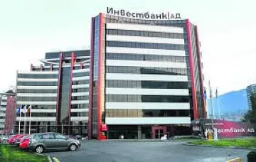 Николай Свинаров се извини на Инвестбанк