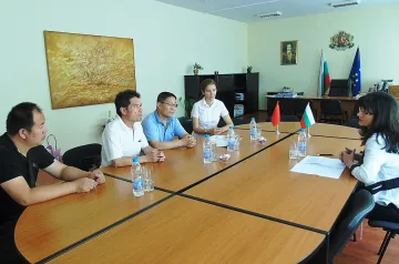 Китайският инвеститор запозна губернатора на Добрич с напредъка по проект за изграждането на Фуражен завод