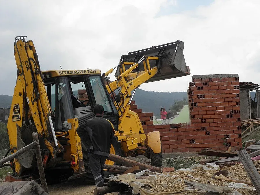 Казусът с ромите в Гърмен стига до премиера и президента