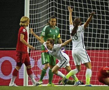 Блатер зачеркна финала  на световното за жени