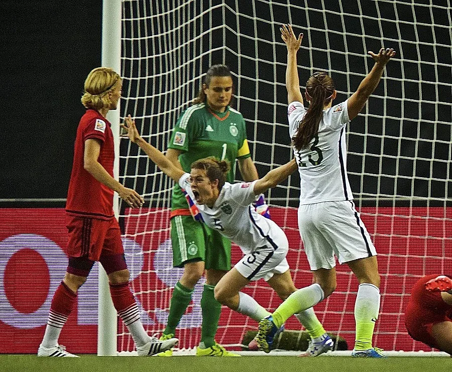 Блатер зачеркна финала на световното за жени