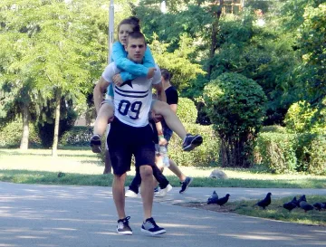 Слънце преди обед, облаци след това 