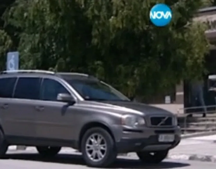 Солени глоби грозят кметовете с лъскави коли