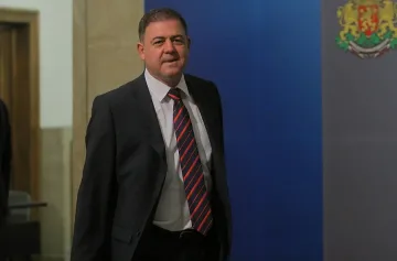 ДАНС разследва български генерал