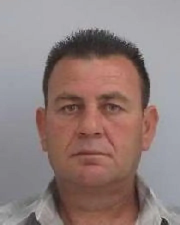 Бизнесмен убит и запален заради мършави агнета