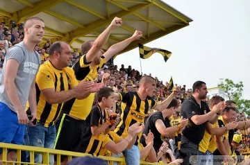 Нови шефове в "Ботев", завършват стадиона