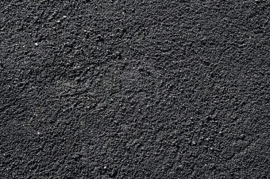 Два екипа асфалтират улици в община Балчик