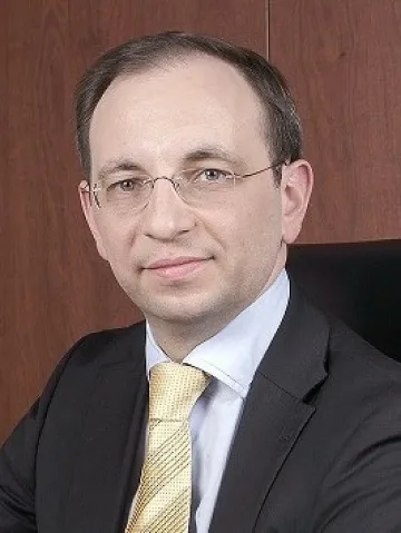 Неизбежен фалит и смяна на валутата