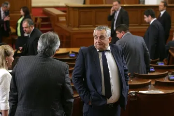 Дават здравния закон на съд