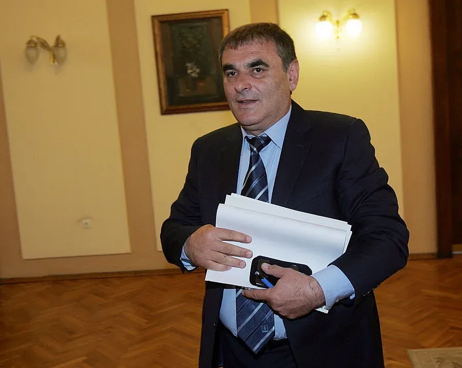 Папазов влиза в битката за Варна