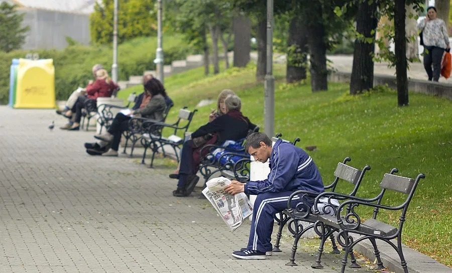 От 1 юли: Вдигат пенсии и заплати