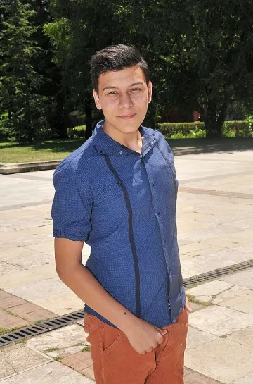 Танев търси пари за Марсело