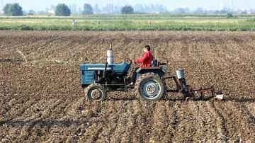 От днес приемат проекти на млади фермери
