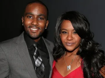 Съдят за 10 млн. гаджето на Боби Кристина