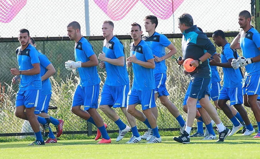 "Левски" започна с победа контролите