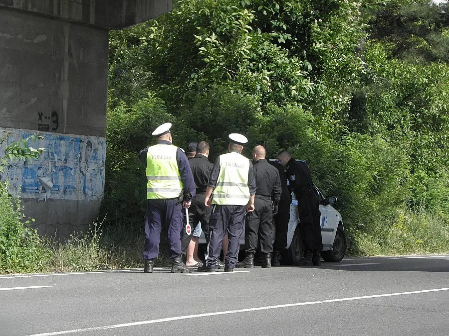 Единият изверг от АМ "Струма" се е предал