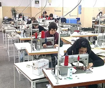 Глад за шивачки в Пиринско