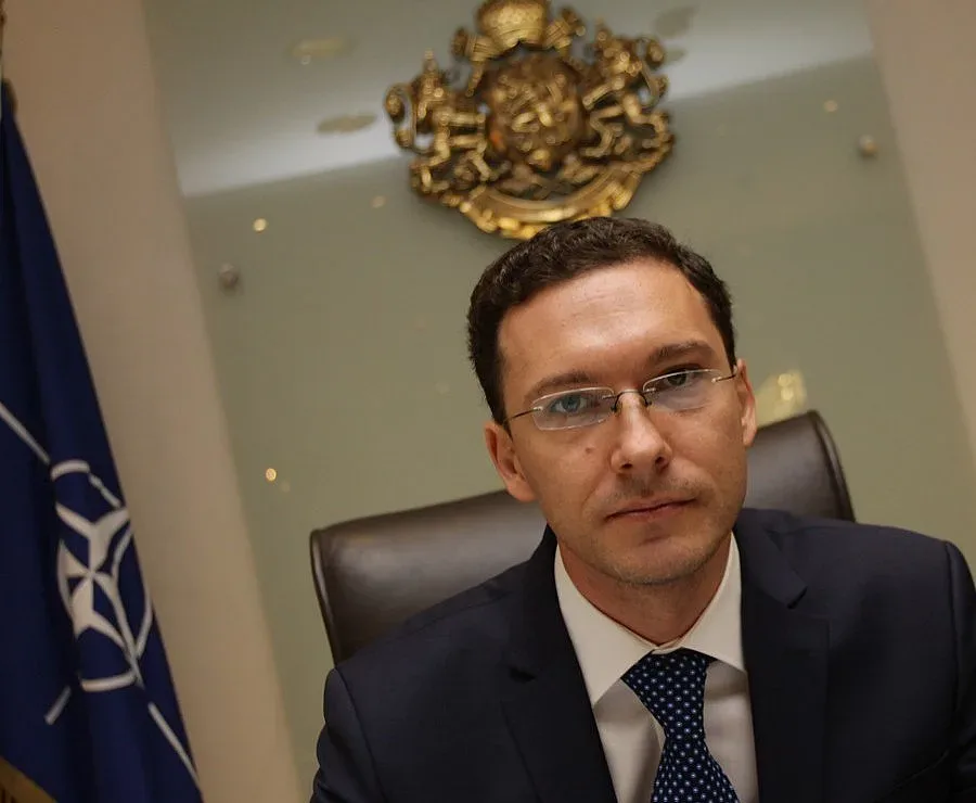 Митов: Политици спекулират с темата за военната техника на САЩ у нас