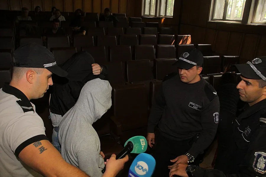 Побойниците от 88: Искаме на училище и при мама