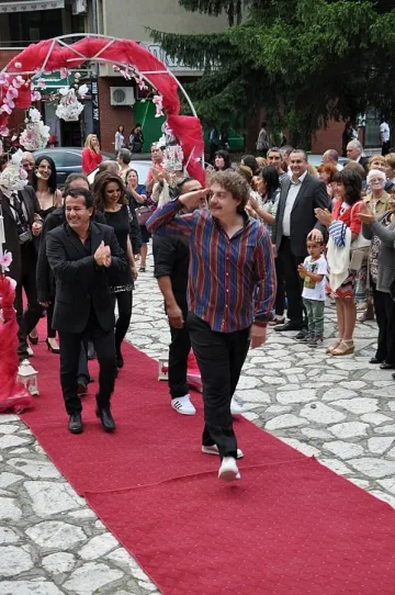 Никола Анастасов откри театралната фиеста в Разлог