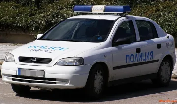 Пиян като талпа нацели дърво с камион