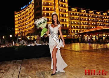 Медалистка в шаха с титла за красота 