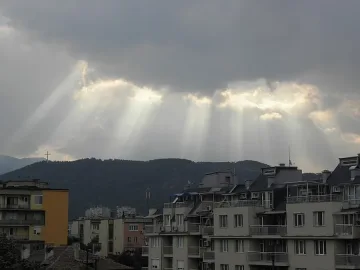 Институции с кръгла маса за по-добро съдействие