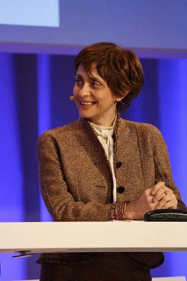 Надежда Нейнски заедно с ДПС на кметските избори