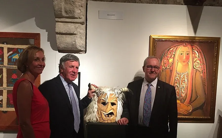 Показват сурвакарска маска в Марсилия